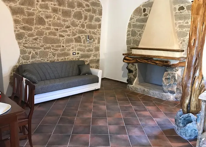 Stazzo Li Casacci 别墅 阿尔扎凯纳